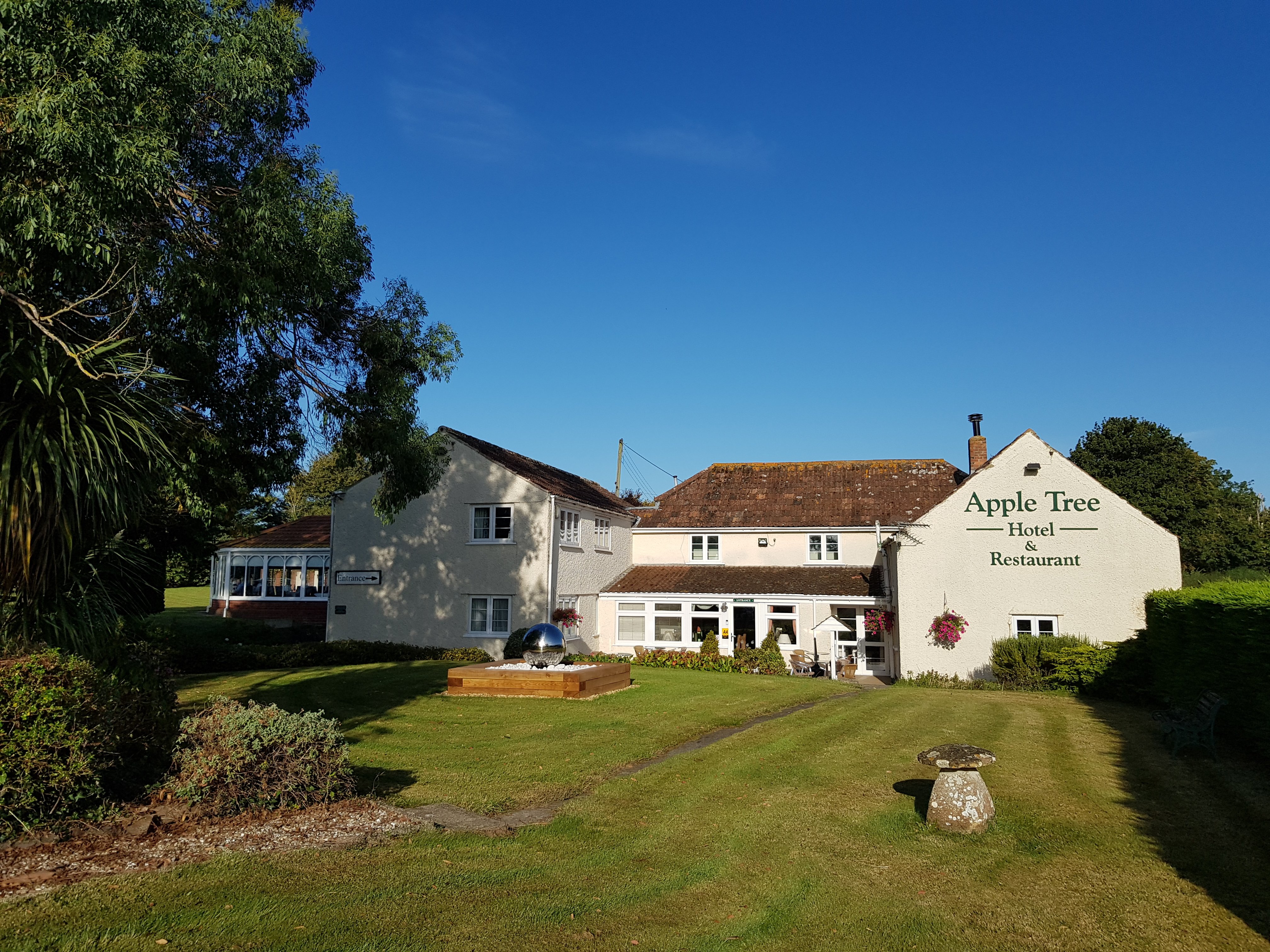 Apple Tree Hotel-官方