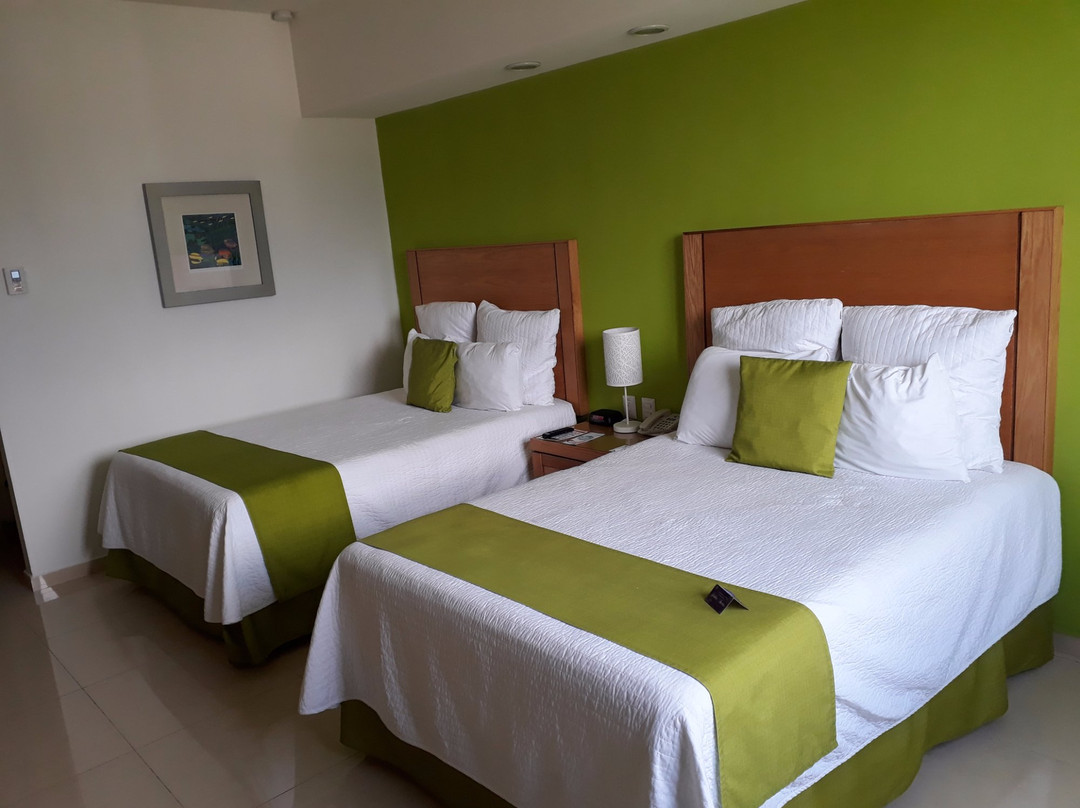 Hotel Bello Cordoba主图