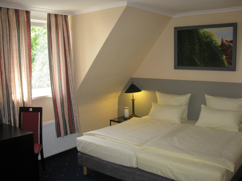 Loens Hotel-官方