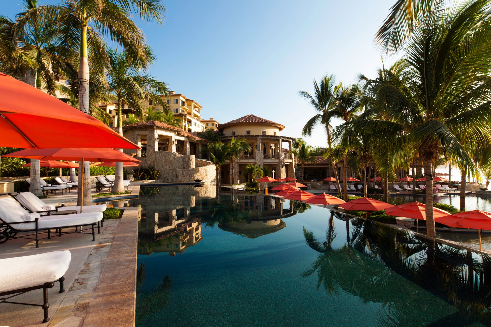 Hacienda Beach Club & Residences-官方