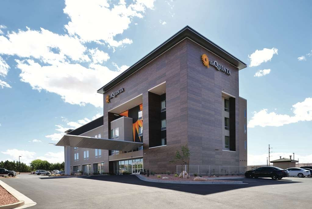 佩吉酒店住宿-鲍威尔湖拉金塔套房酒店