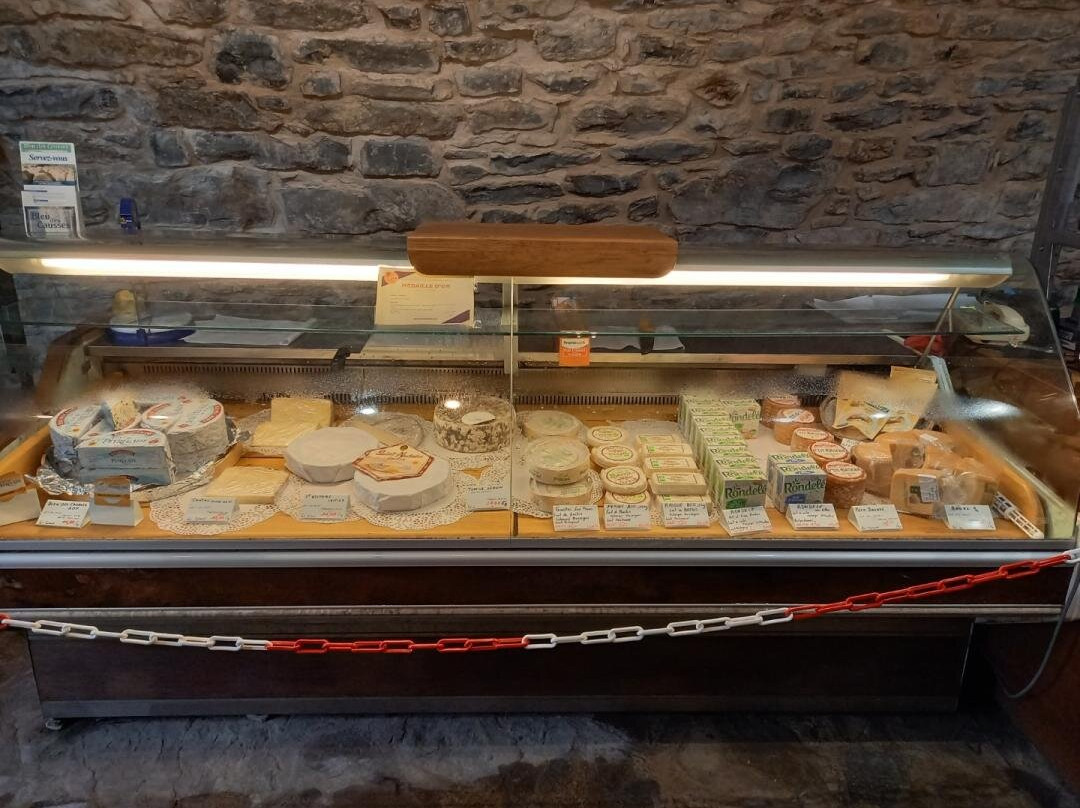 Cave De Peyrelade