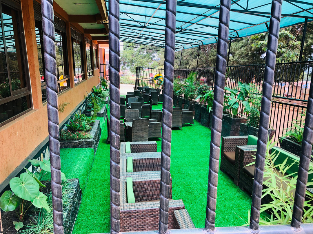 Elsie Hotel