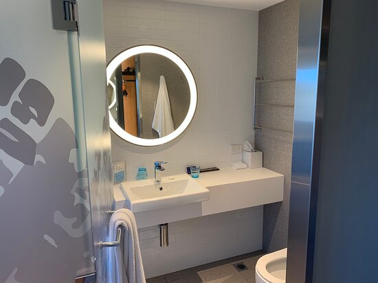 Holiday Inn Express Newcastle By Ihg-浴室