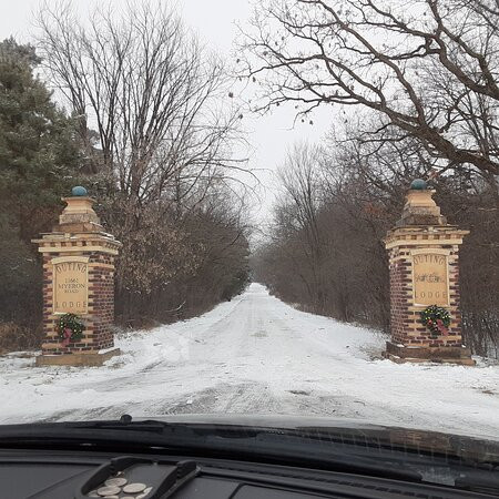 Outing Lodge at Pine Point主图