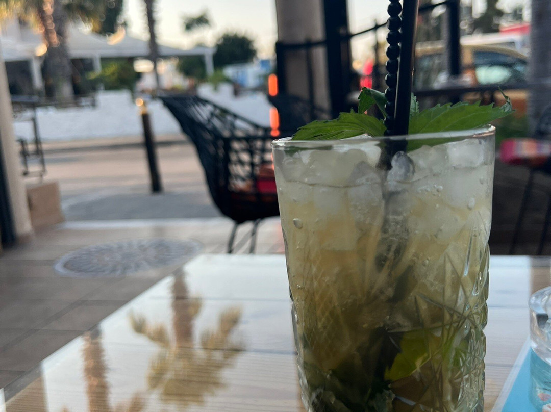 Colossus Cocktail Bar-罗德城必去景点