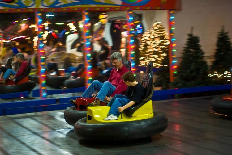 Charleston旅游景点-Arcade Bounce and Laser Tag