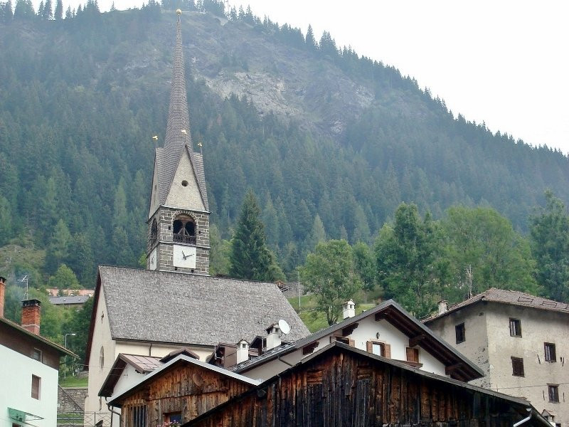 Chiesa di San Bartolomeo Apostolo-Caprile必去景点