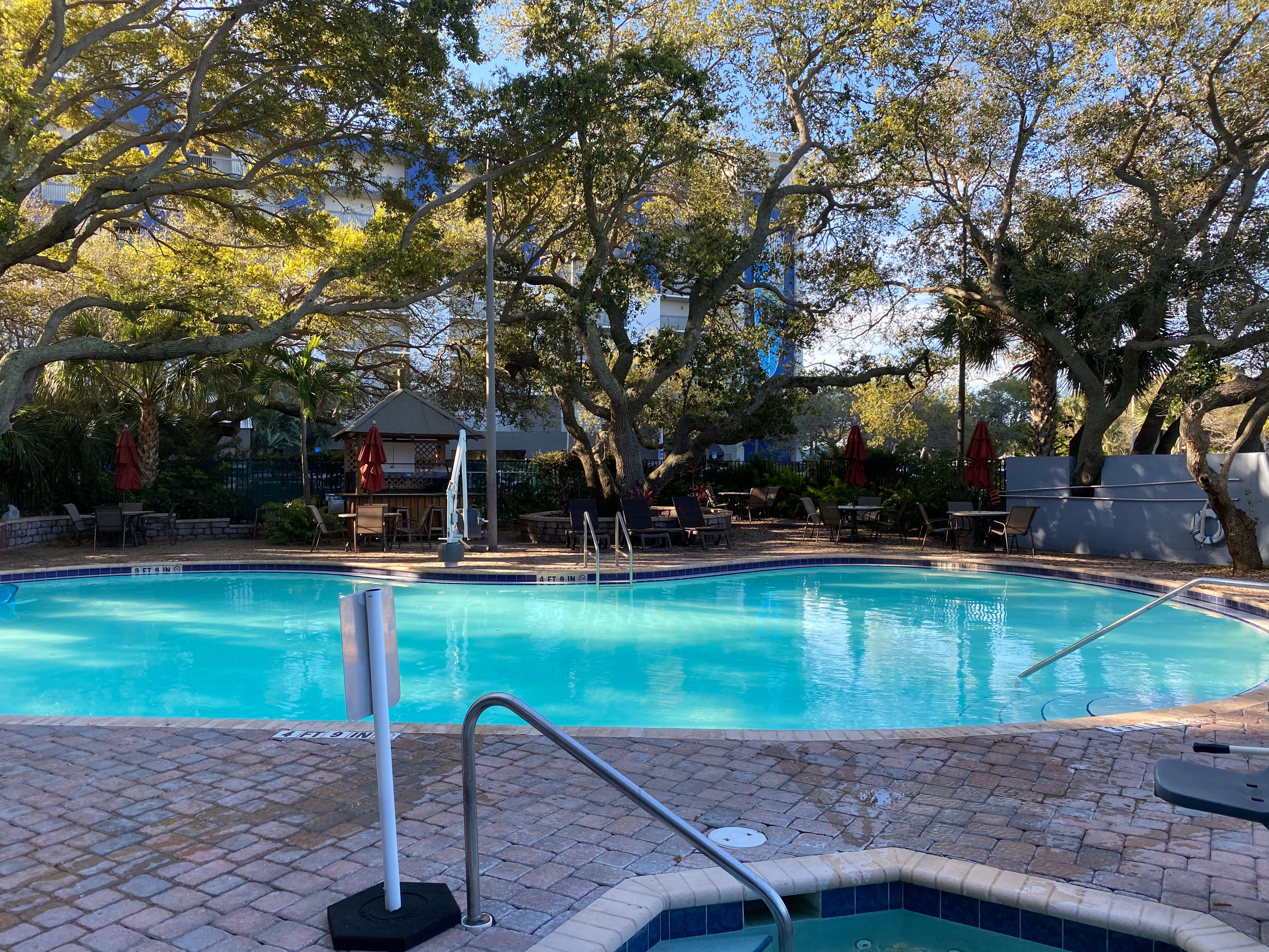 Courtyard By Marriott Cocoa Beach Cape Canaveral-泳池