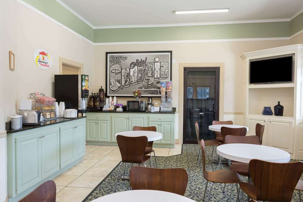 Super 8 by Wyndham Adel主图