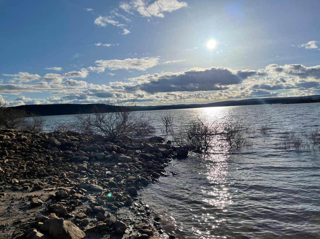 Embalse de Aguilar景点图片