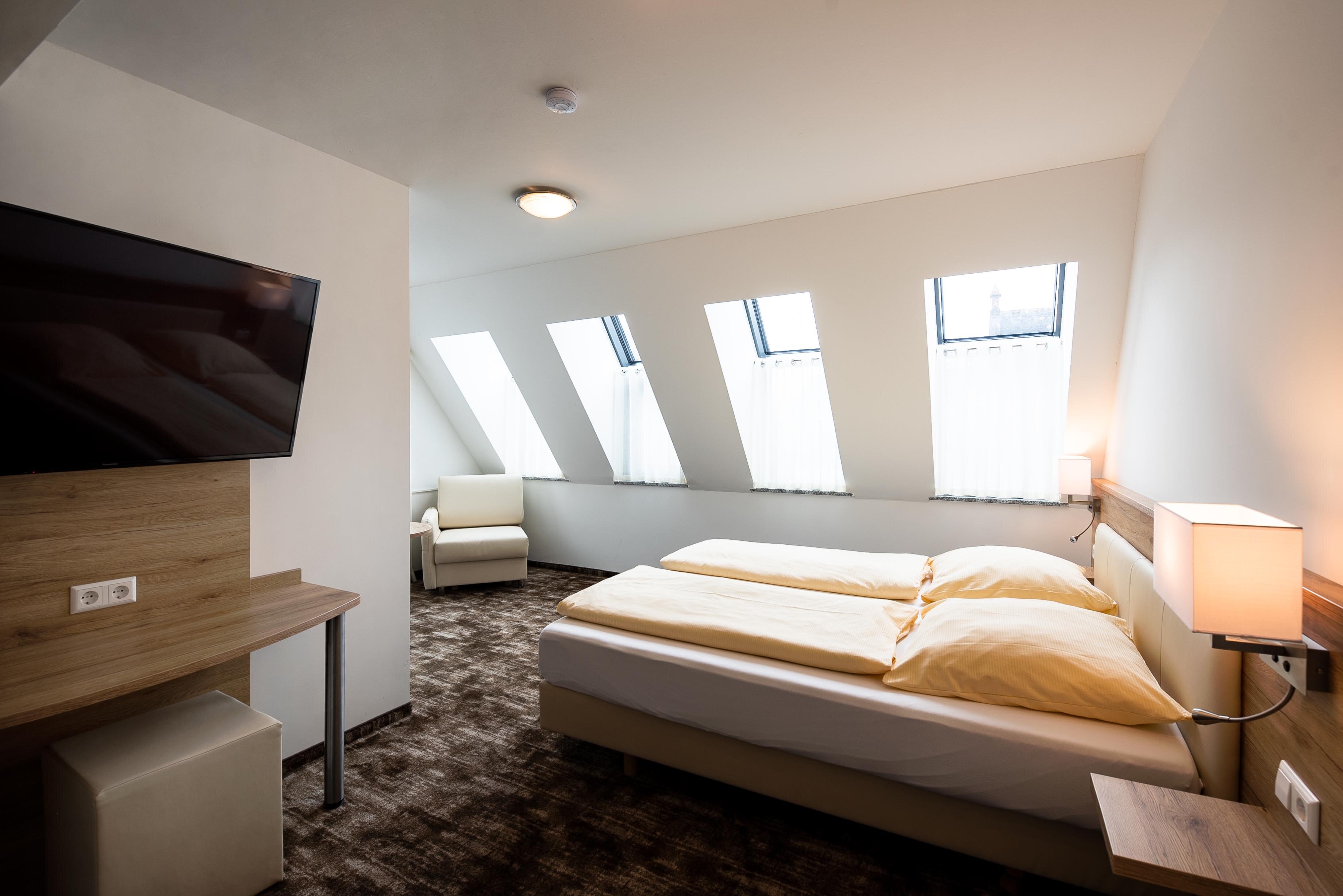 Sternplatz Hotel-官方