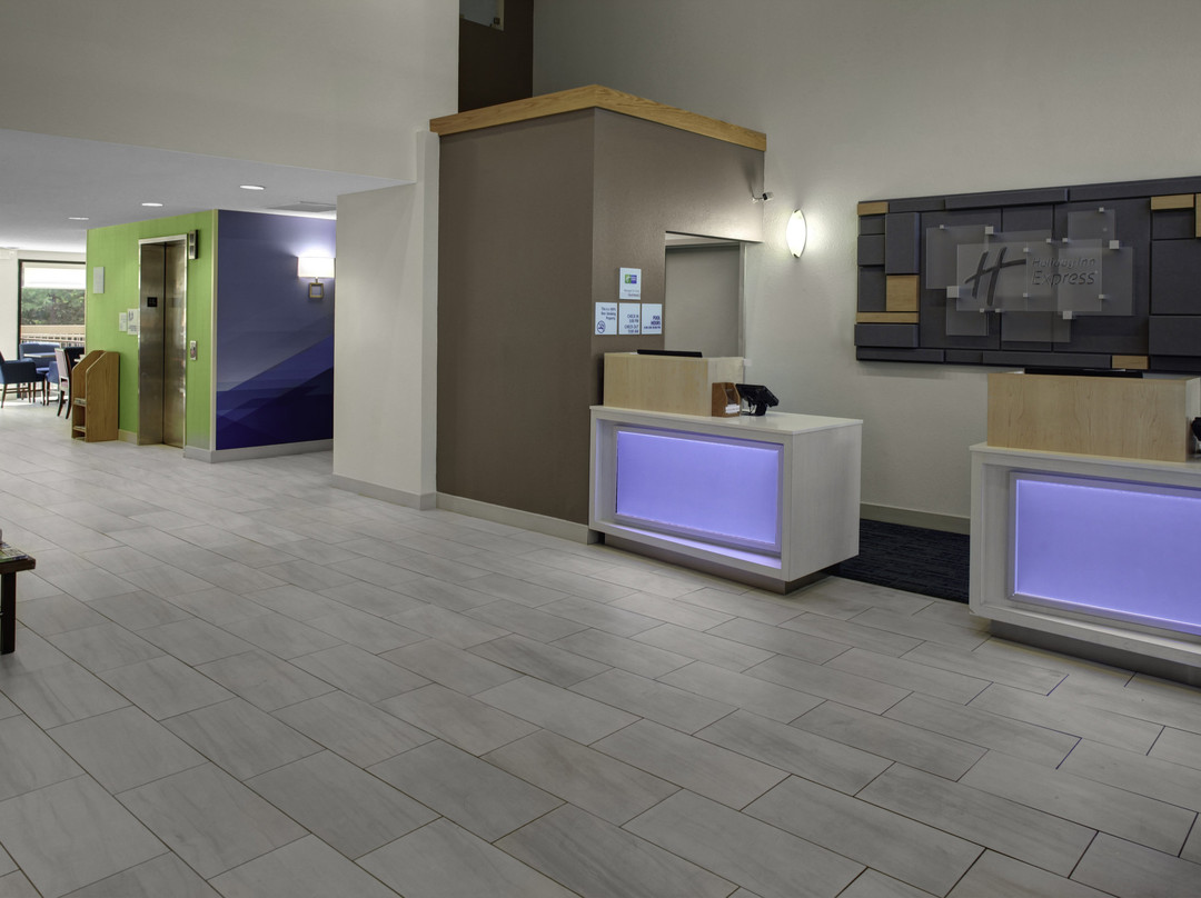 Holiday Inn Express Richmond-Mechanicsville by IHG主图