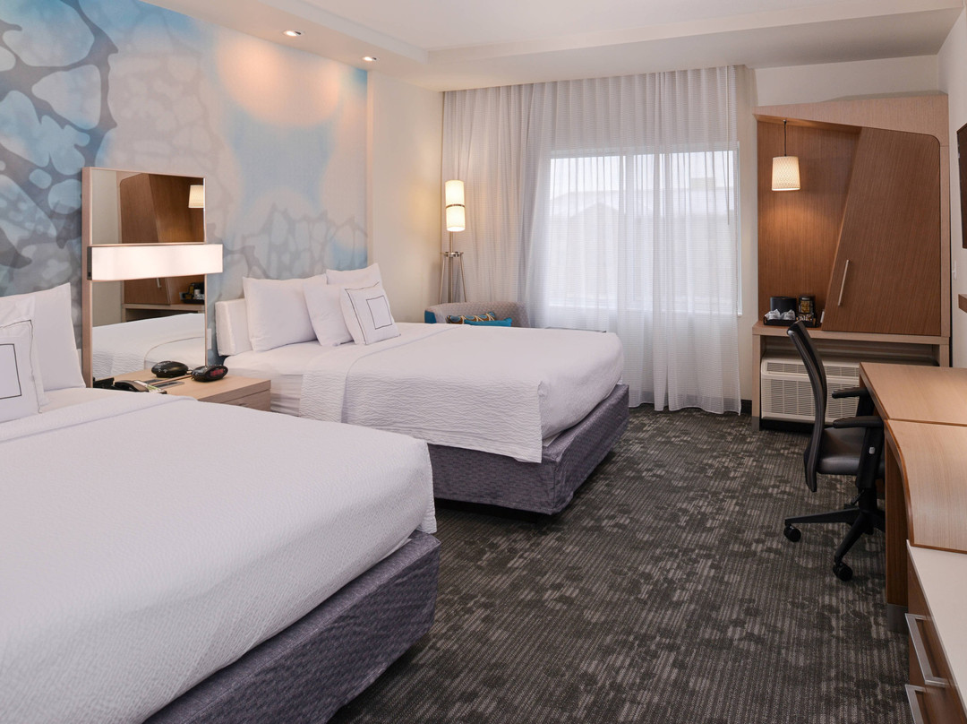 Courtyard by Marriott Toledo North主图