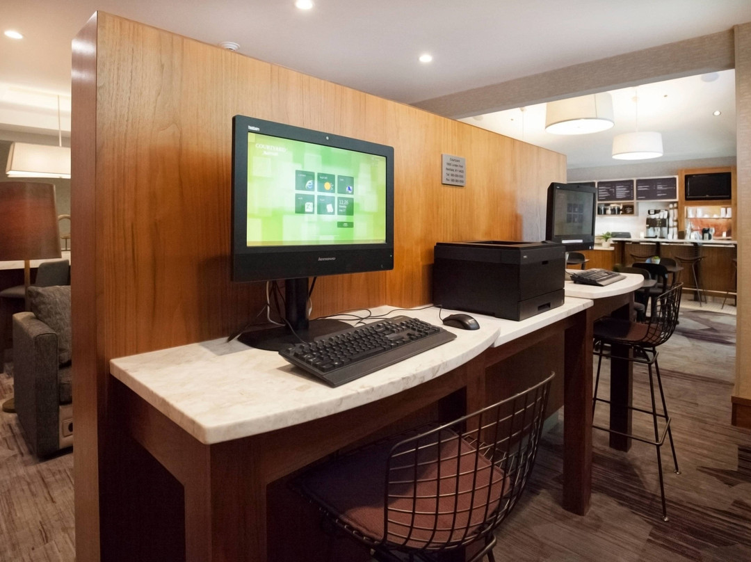 Courtyard by Marriott Rochester East/Penfield主图