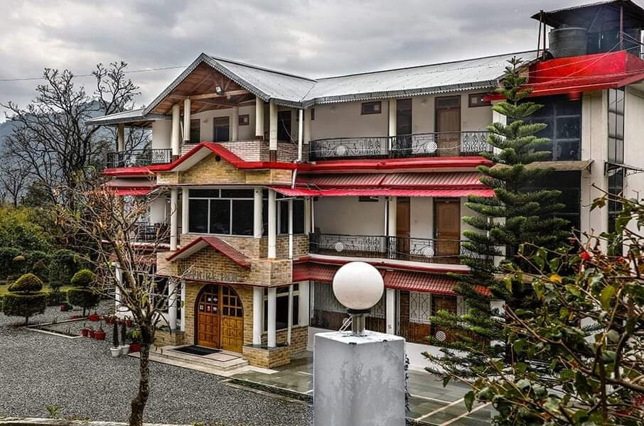 蓝宝石酒店主图