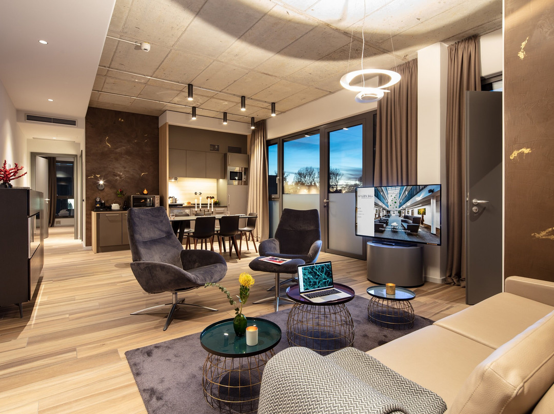 Golden Ball, Exclusive Serviced Apartments Munich