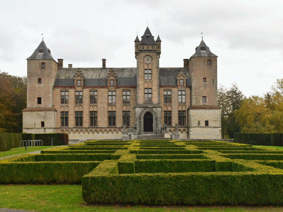 Tillegem Castle景点图片