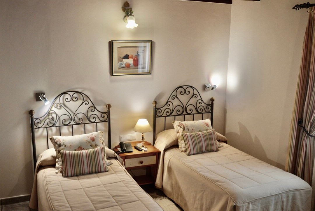 Hotel Con Encanto La Mota B&B主图