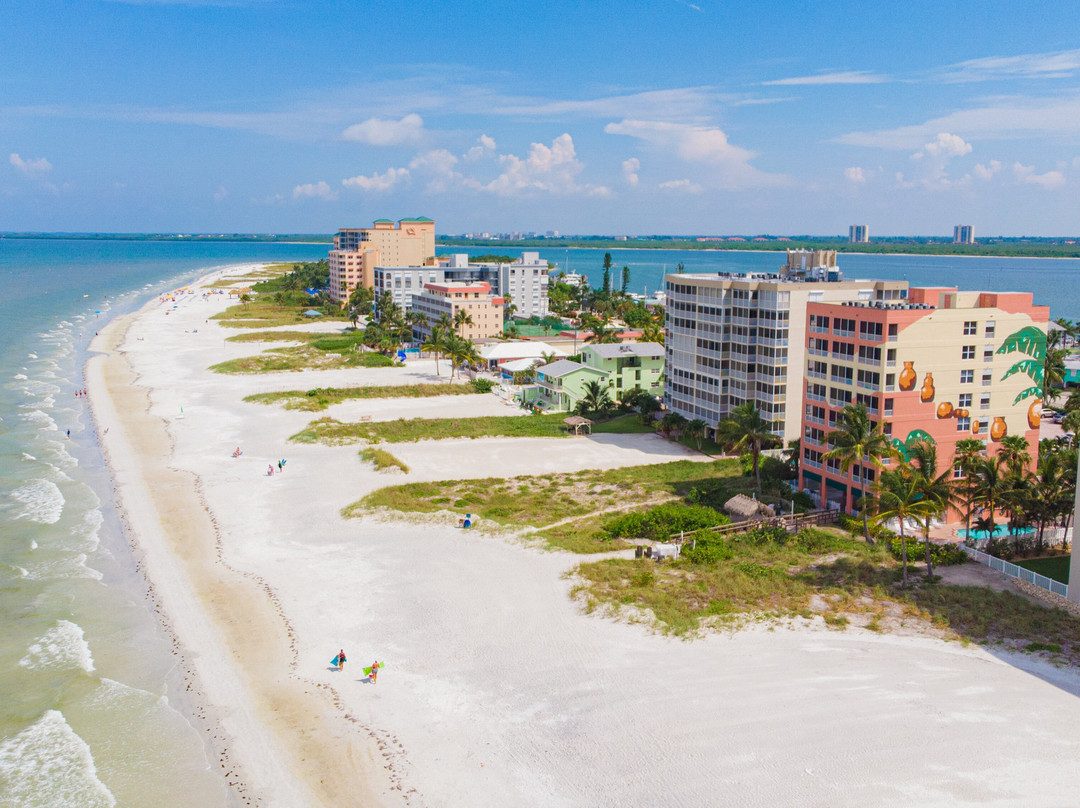 Casa Playa Beach Resort主图