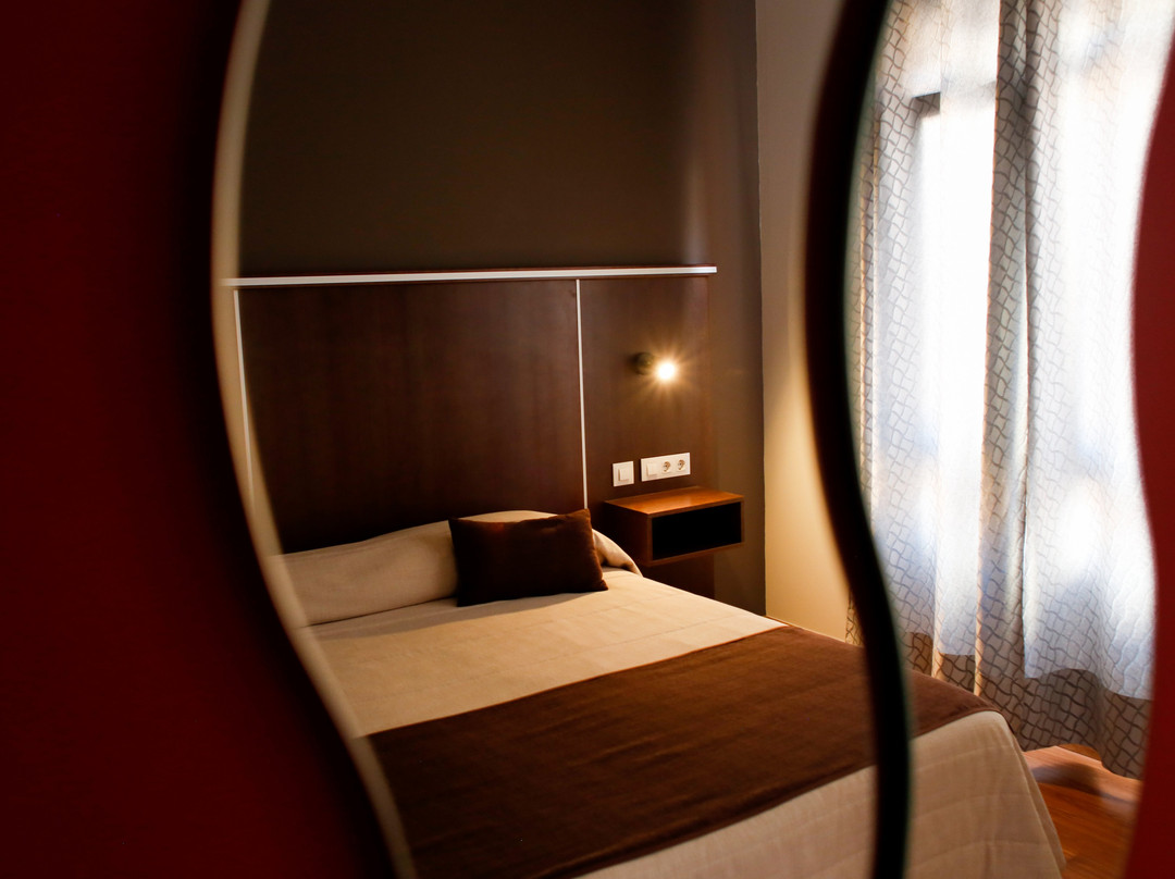 Hotel Plaza Manjon主图