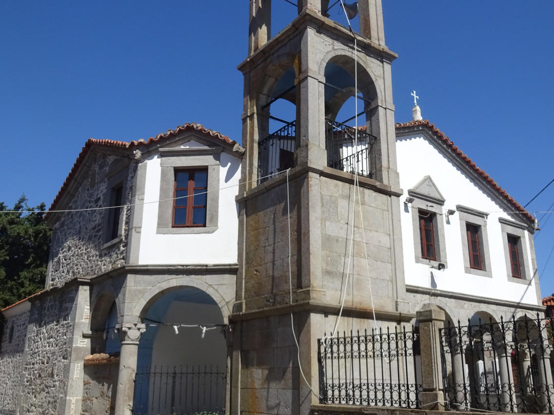 Ierós Naós Agíou Dimitríou-Kontias必去景点