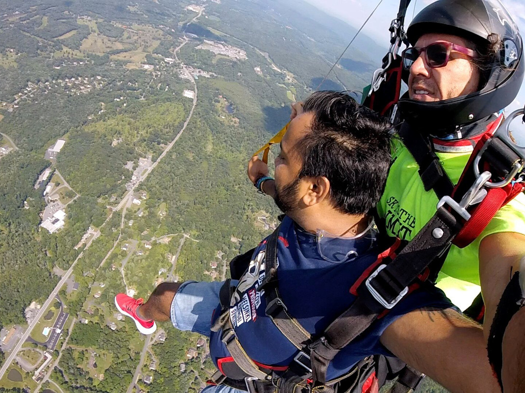 Sky's The Limit Skydiving Center-East Stroudsburg必去景点