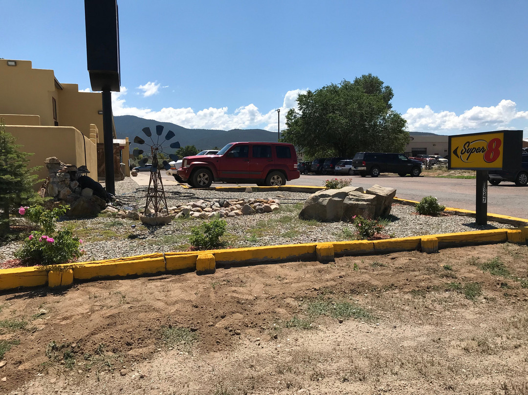 Super 8 by Wyndham Taos主图