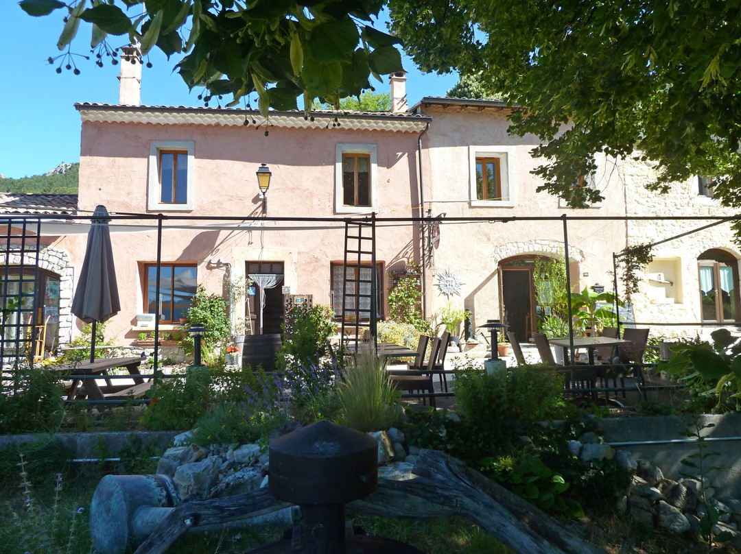 Auberge Le Domanial主图