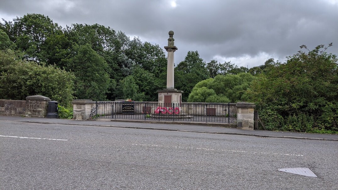 War Memorial Crookedholm and Hurlford景点图片