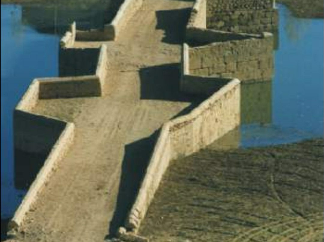 Puente Romano-Medieval Sumergido-Maderuelo必去景点