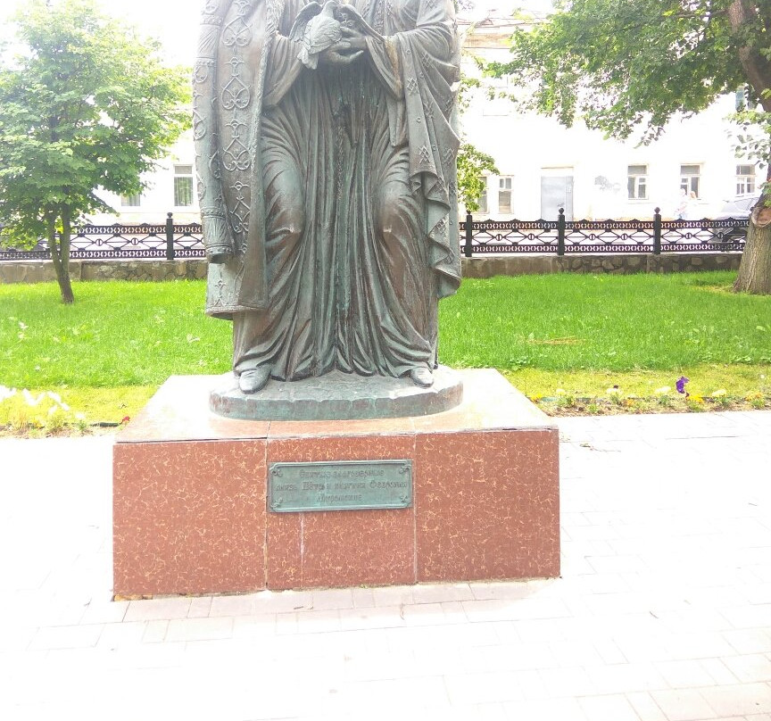 Monument to the Holy Blessed Peter and Fevronia景点图片