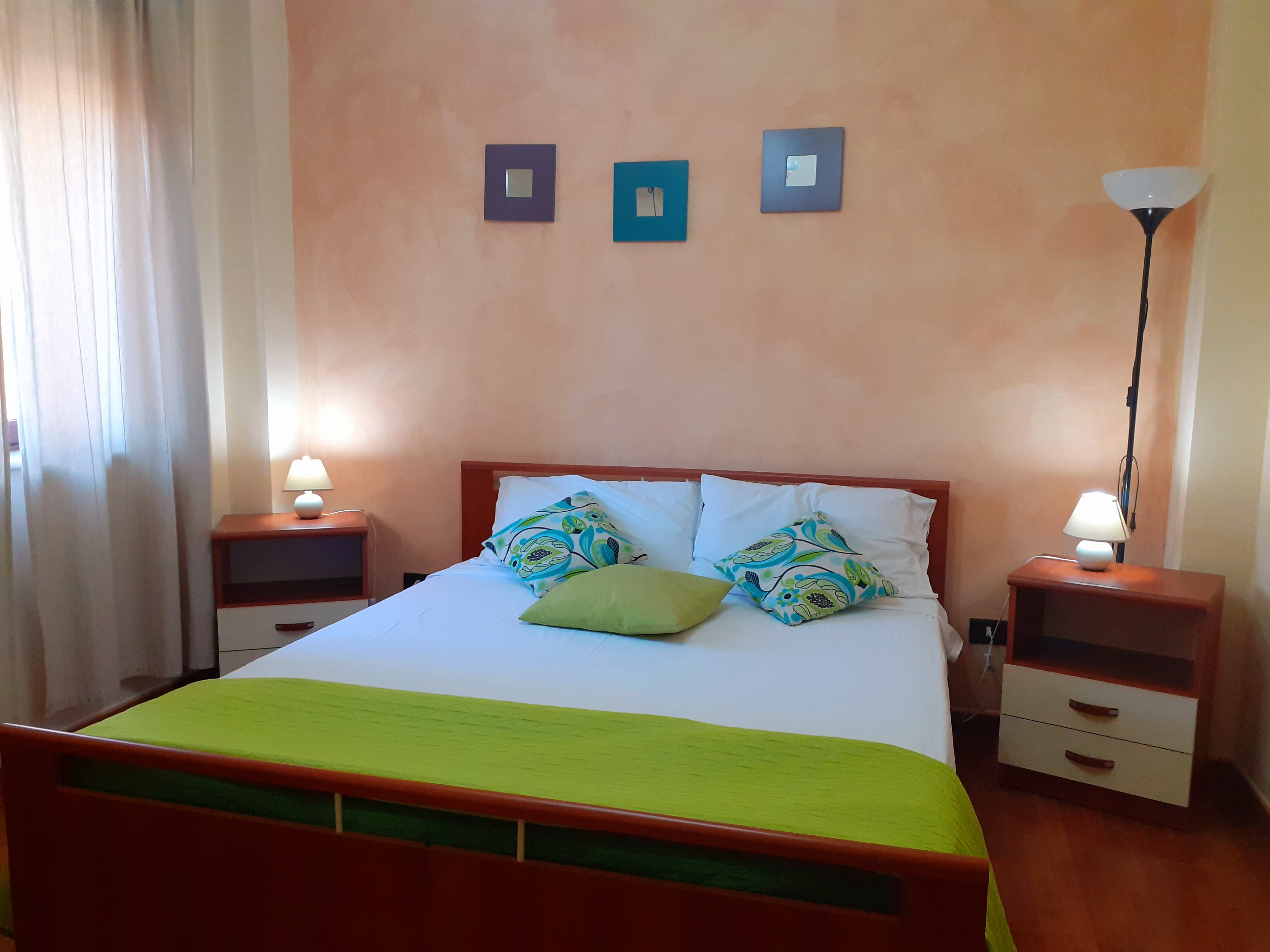 B&B Oneiratos-官方