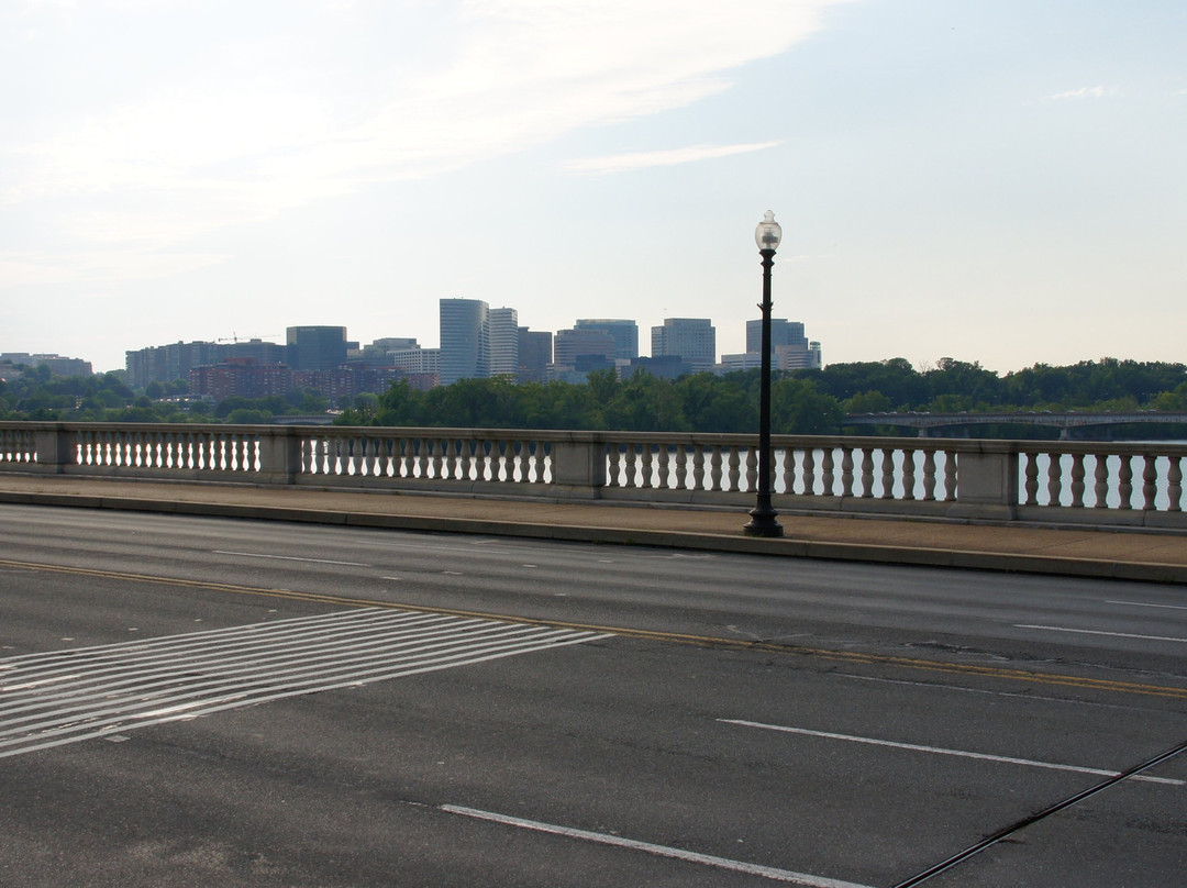 Arlington Memorial Bridge & Avenue景点图片