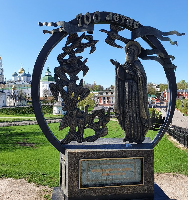 St. Sergius of Radonezh Monument景点图片