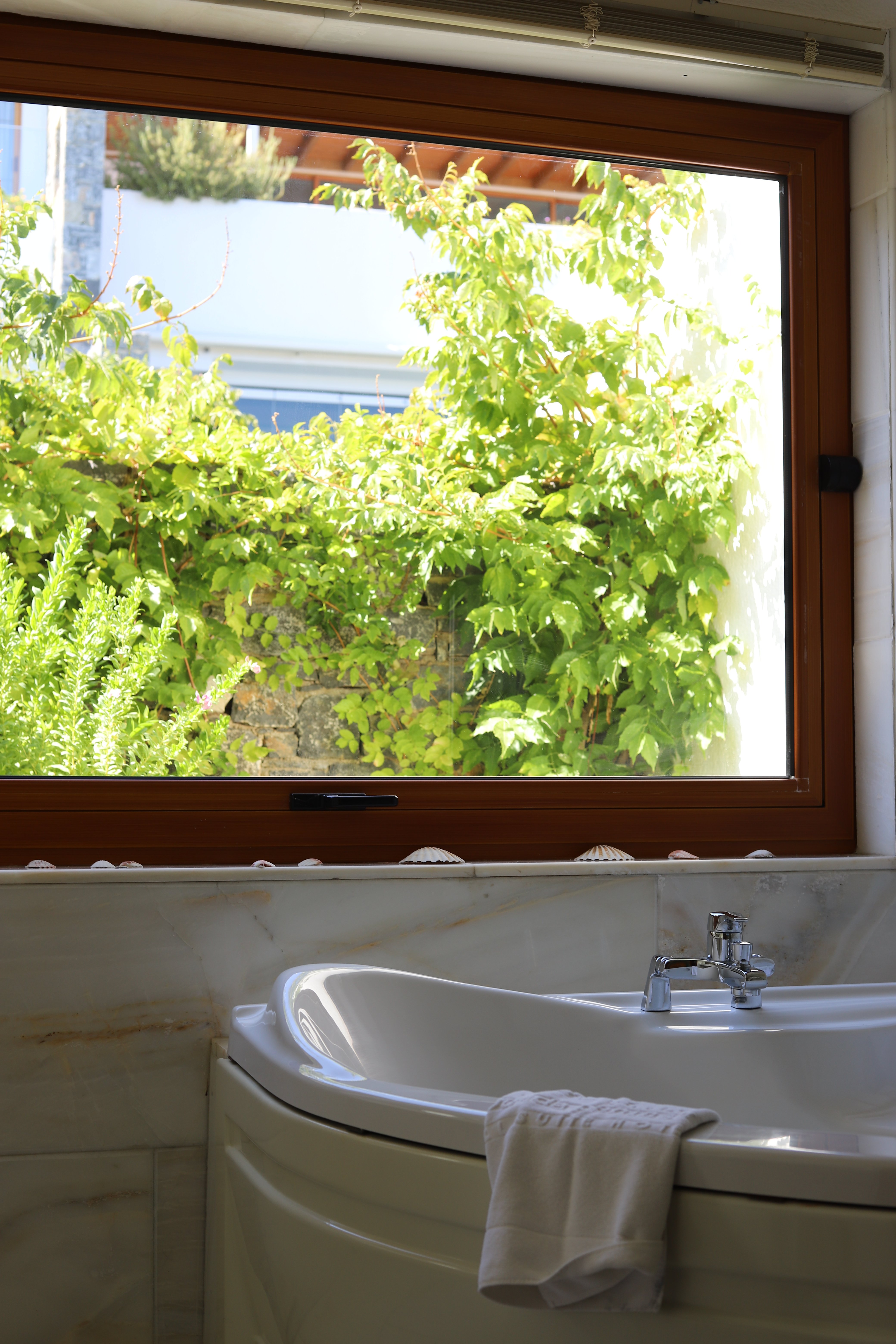 伊罗达半岛全套房酒店-portrait