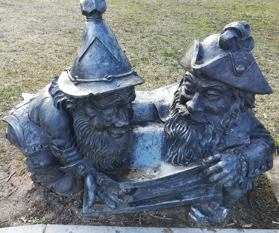 Sculpture Dwarfs Scientists景点图片