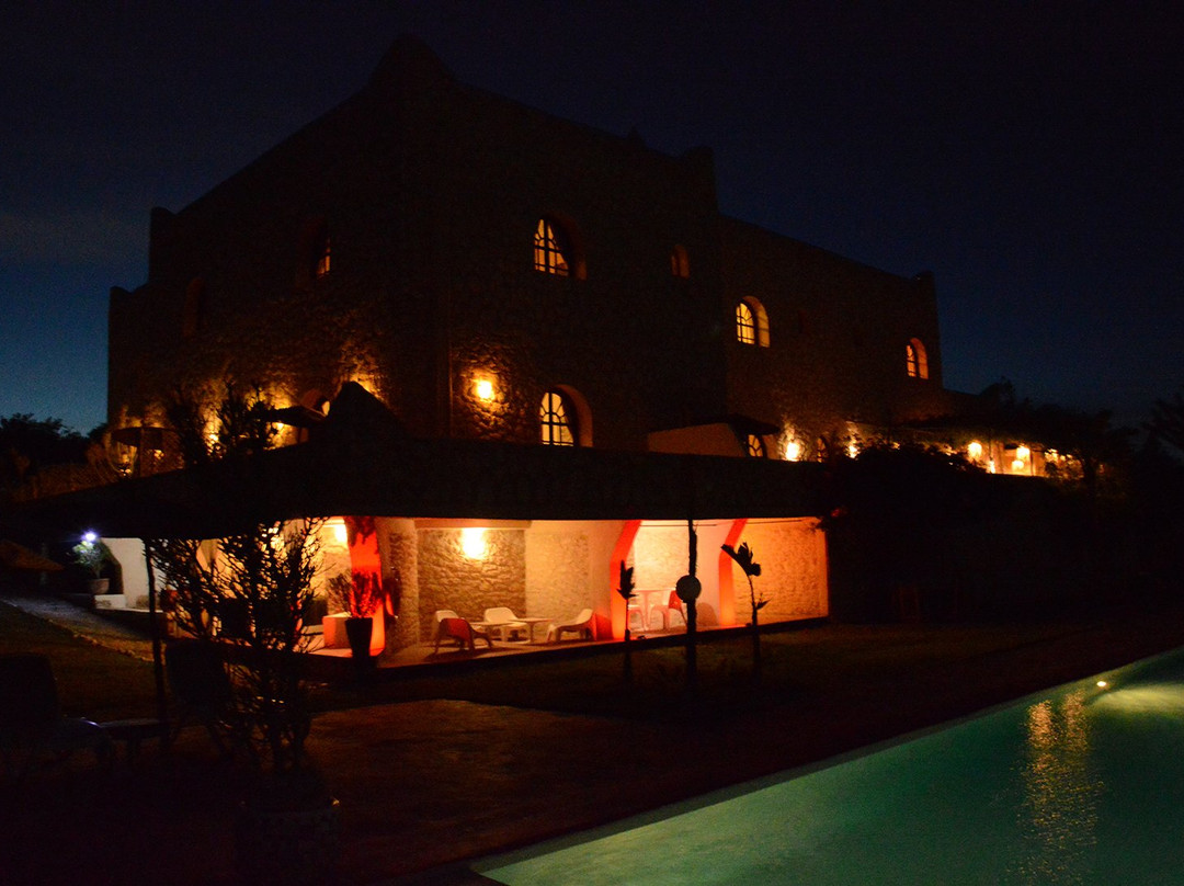 Bouzama酒店住宿-Raid Dar Essaada