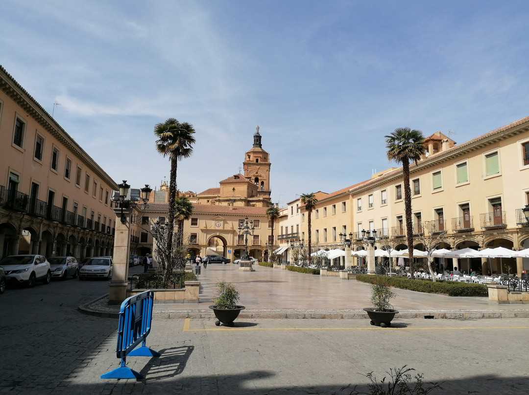 Plaza de la Constitucion-Guadix必去景点