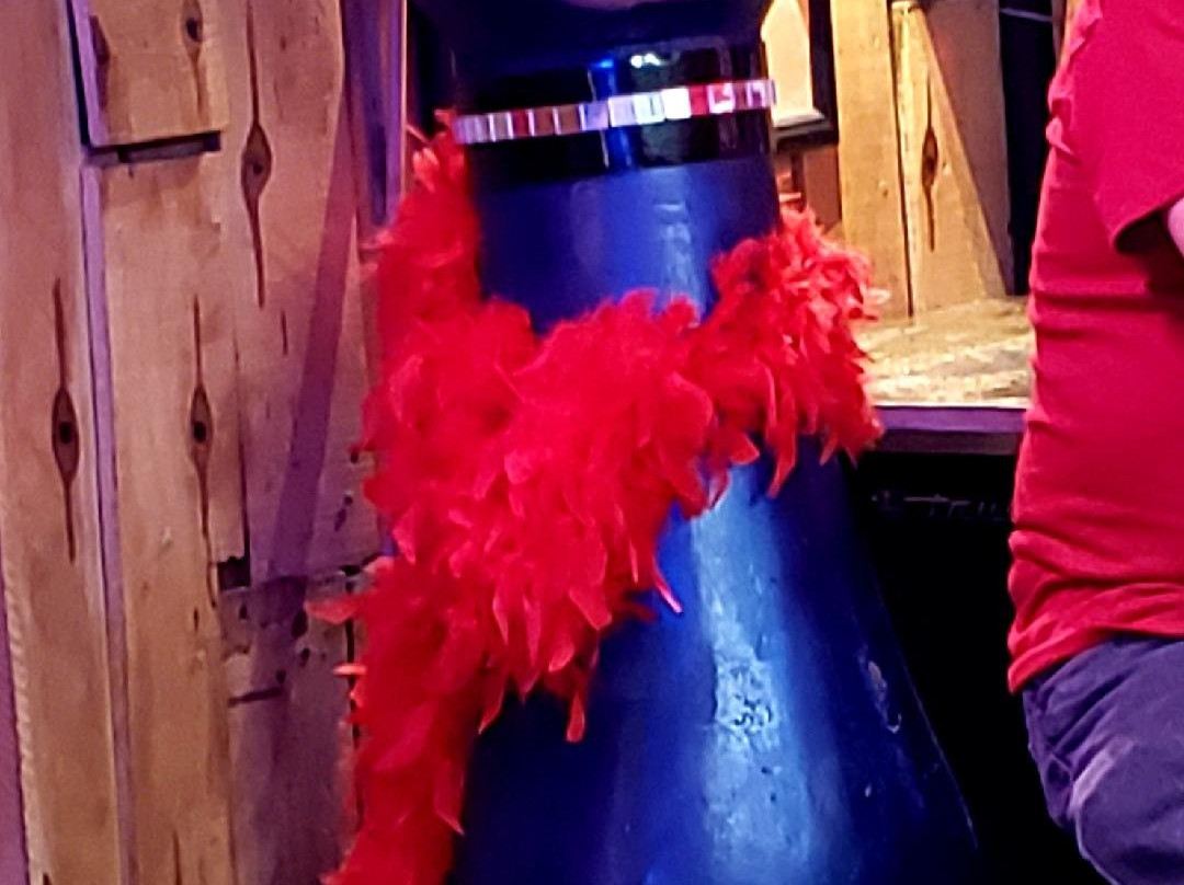 Mona's Cocktail Lounge-劳德代尔堡必去景点