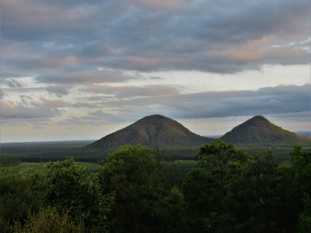 Glass House Mountains National Park景点图片