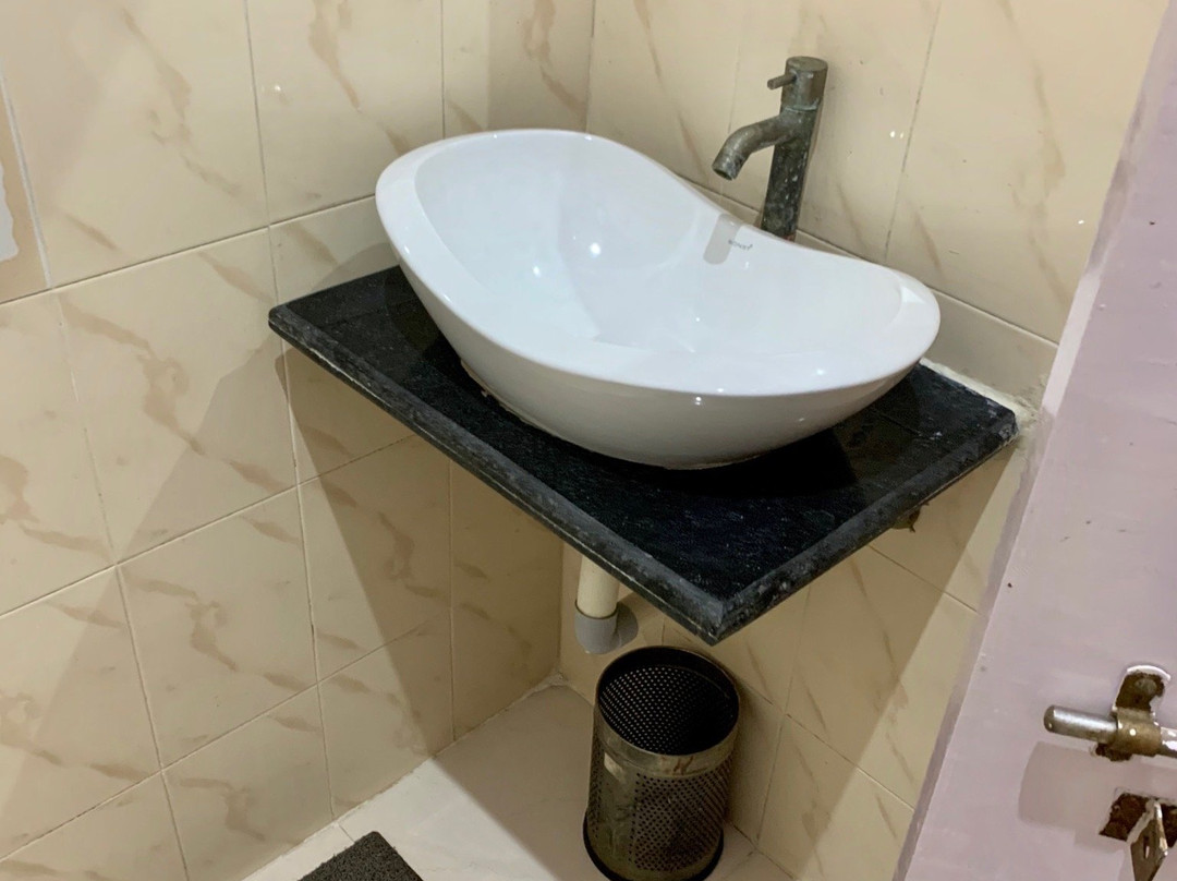 Hotel Goverdhan Tourist Complex主图