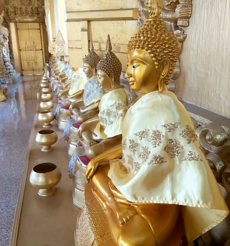 Wat Paknam Jolo景点图片