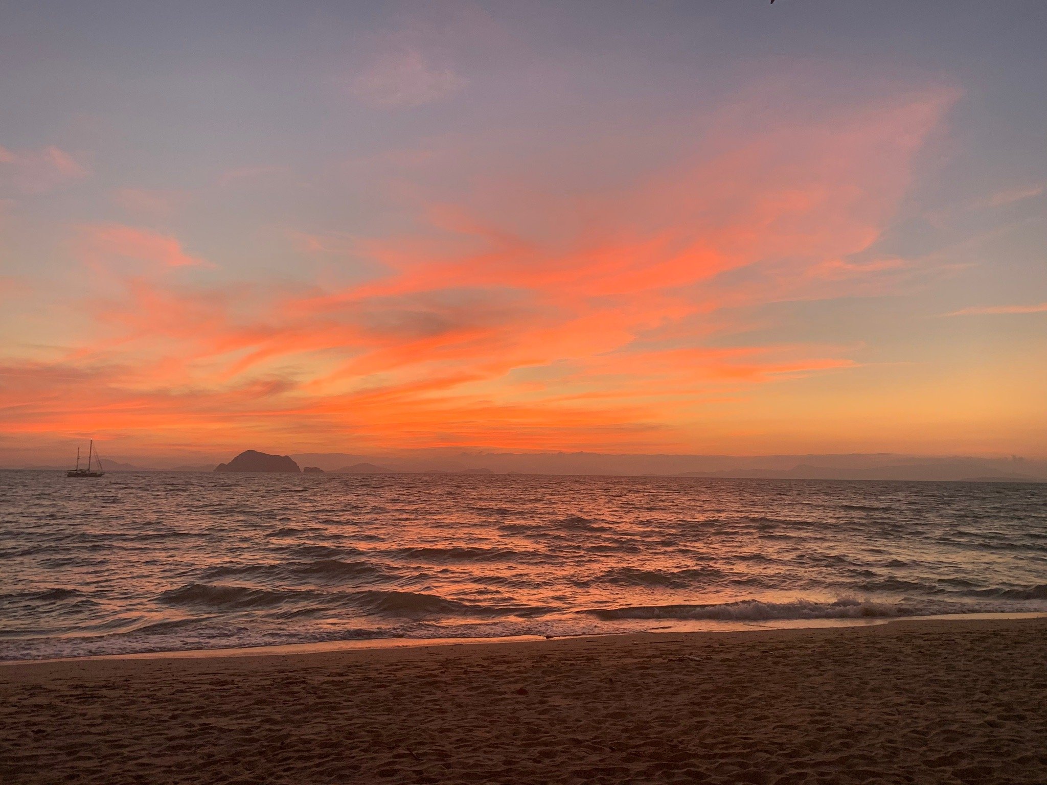 Boodsarin Hotel.-官方