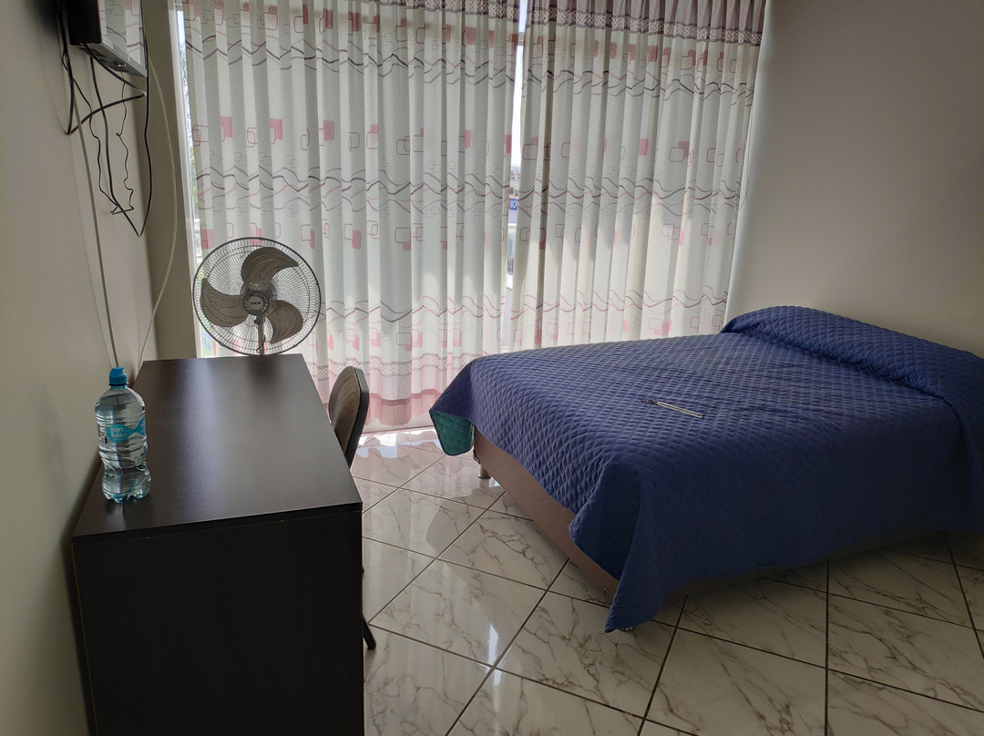 Regency Plaza Hotel主图