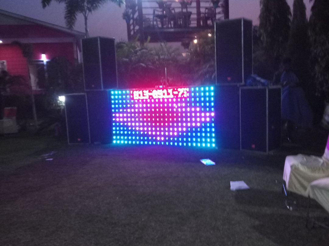 Dj's Downtown Resto Bar景点图片