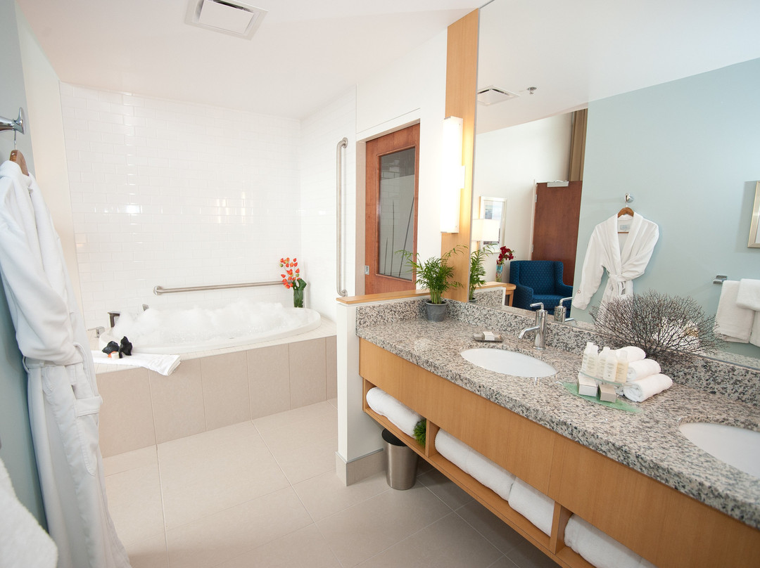 霍尔曼大酒店主图