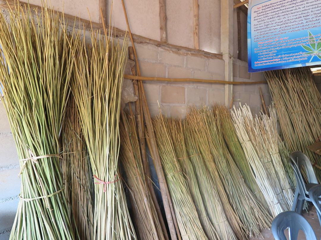 Hemp Weaving Group-扑柏必去景点