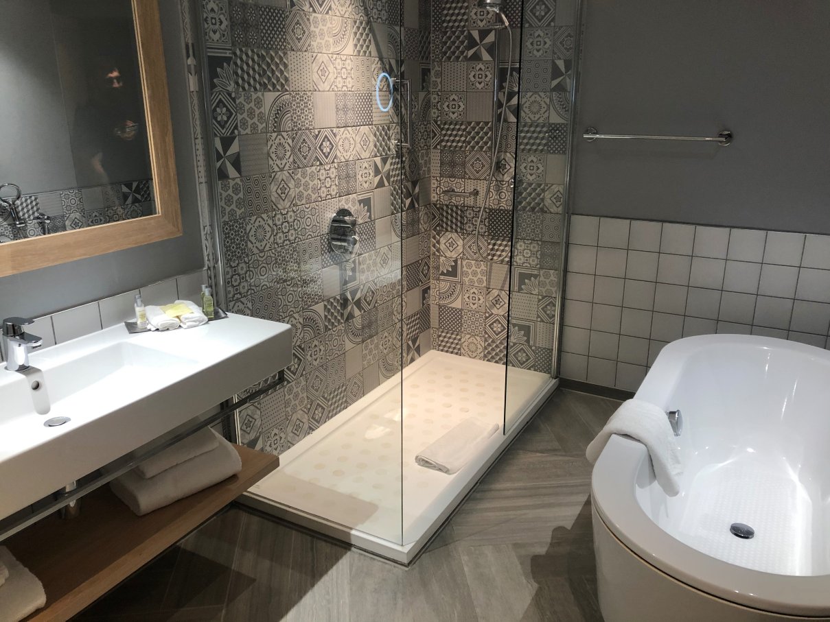 Hilton Bournemouth-浴室