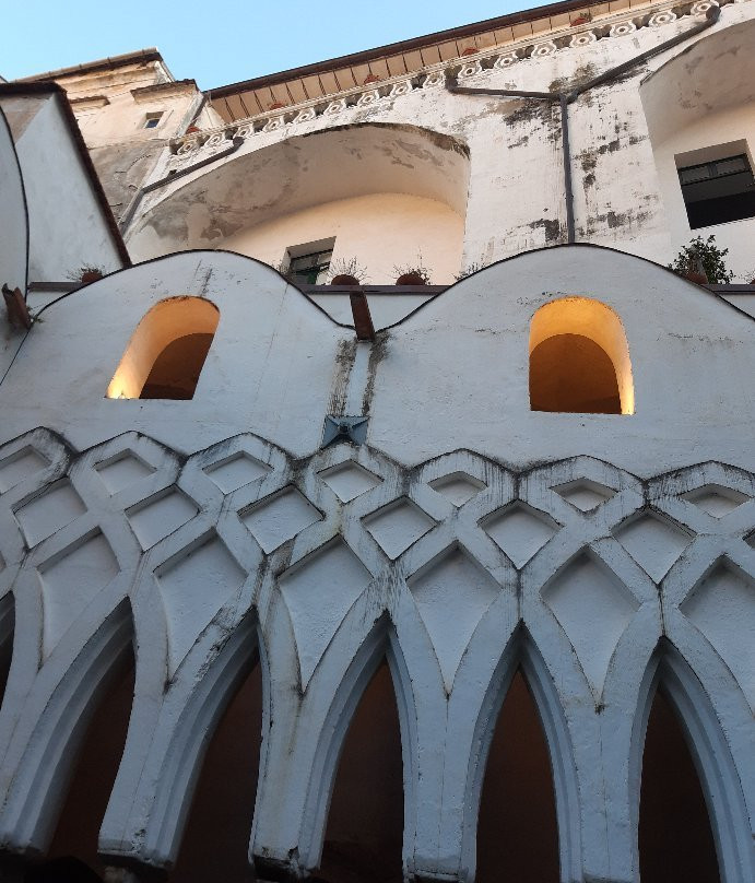 La Basilica del Crocifisso景点图片